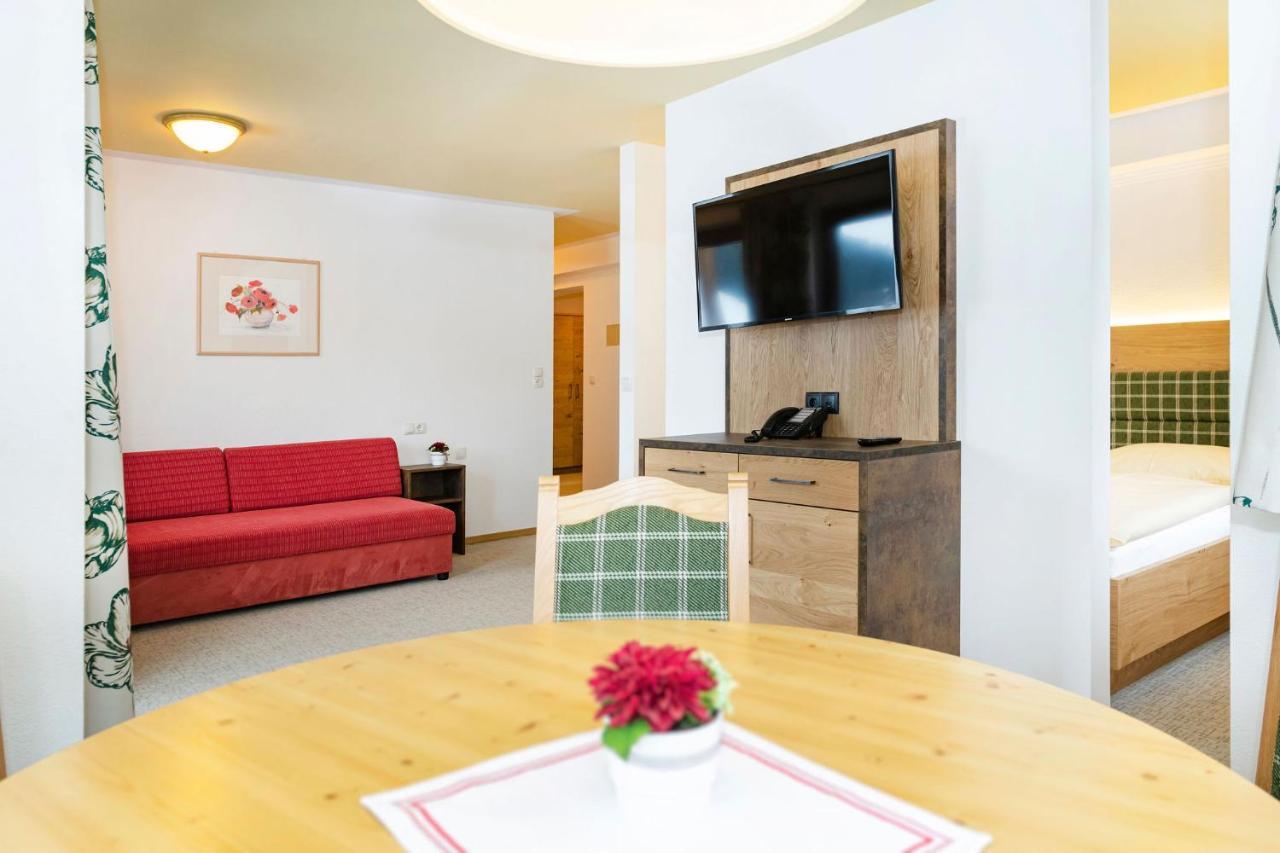Landhotel Tirolerhof - Wildschoenau - Premium Card Im Sommer Оберау Экстерьер фото