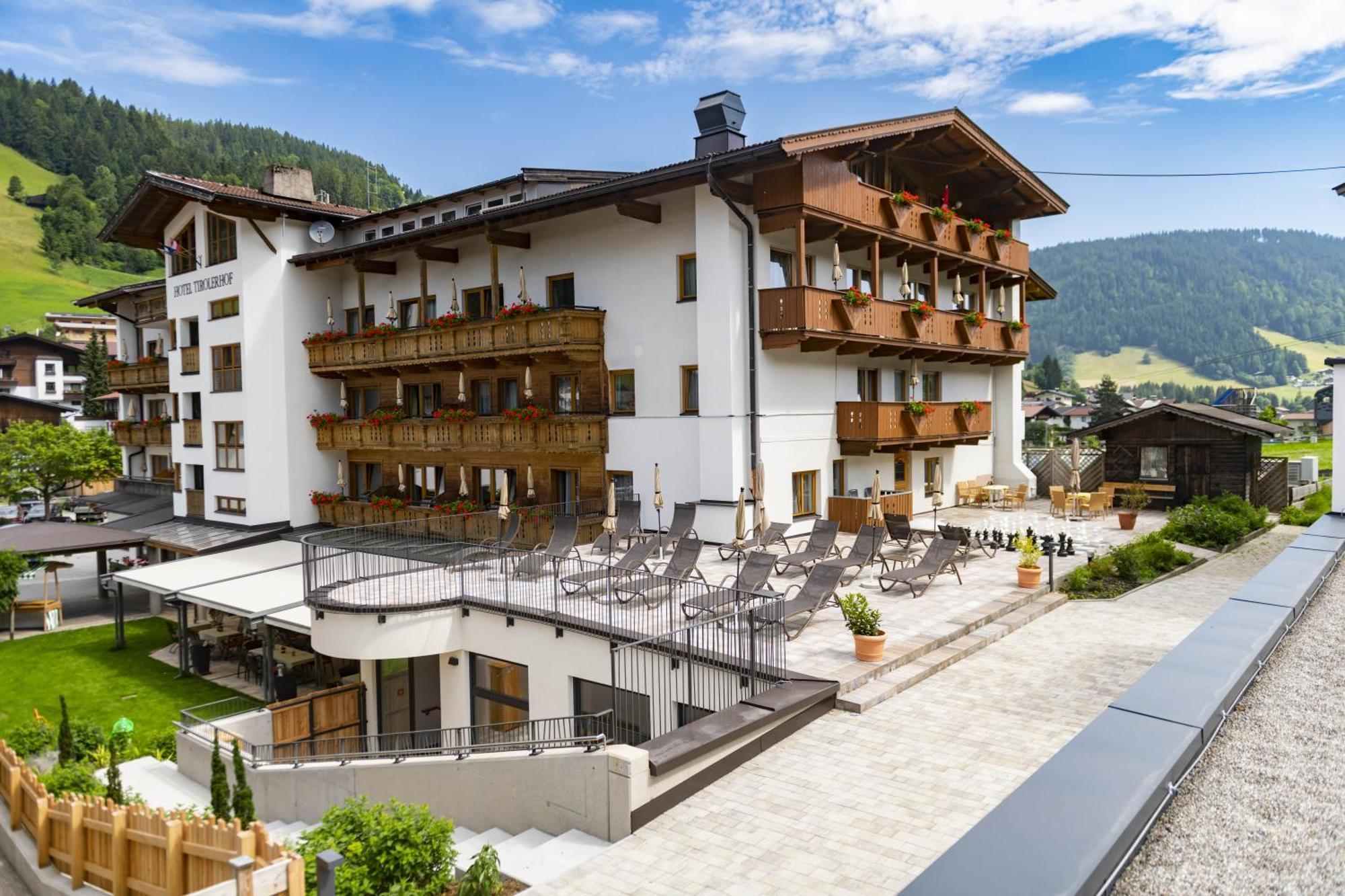 Landhotel Tirolerhof - Wildschoenau - Premium Card Im Sommer Оберау Экстерьер фото