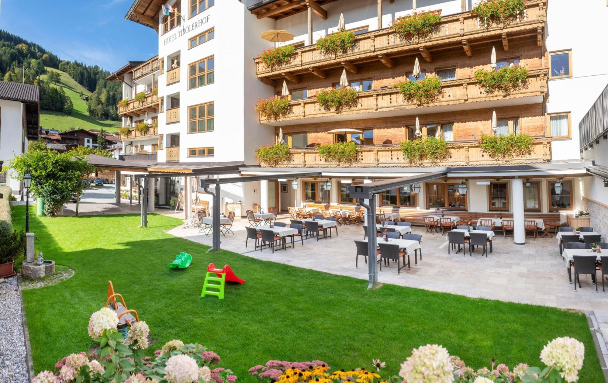 Landhotel Tirolerhof - Wildschoenau - Premium Card Im Sommer Оберау Экстерьер фото
