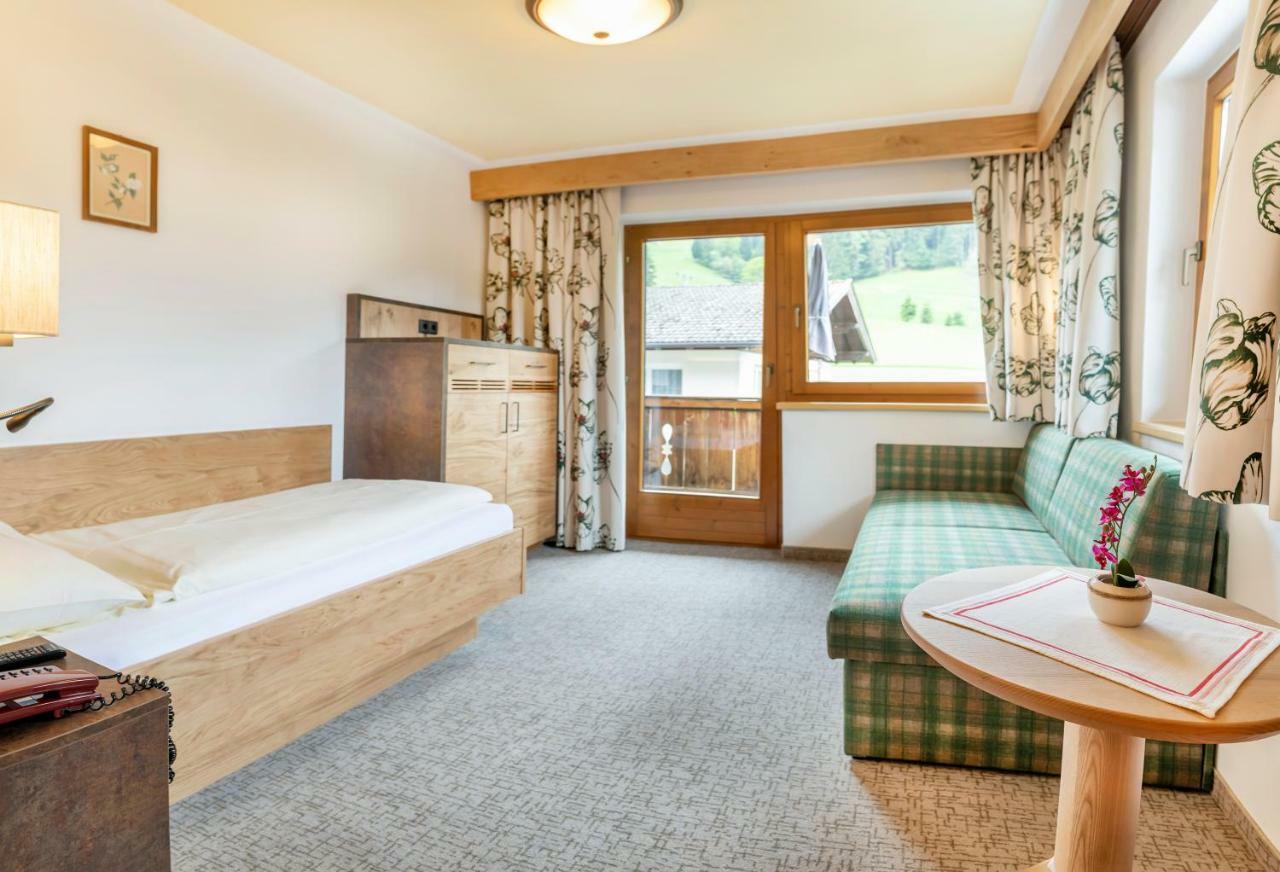 Landhotel Tirolerhof - Wildschoenau - Premium Card Im Sommer Оберау Экстерьер фото